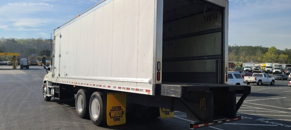 Refrigerated Truck-Light and Medium Duty Trucks-Freightliner-2018-Cascadia X11364S-Atlanta-GA-296,648\n\t\tmiles-$ 87,000 - Image 5