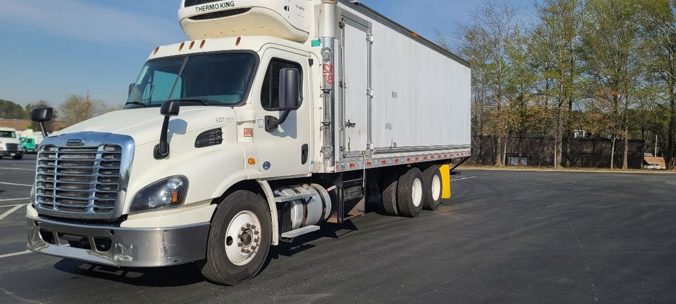 Refrigerated Truck-Light and Medium Duty Trucks-Freightliner-2018-Cascadia X11364S-Atlanta-GA-296,648\n\t\tmiles-$ 87,000 - Image 3