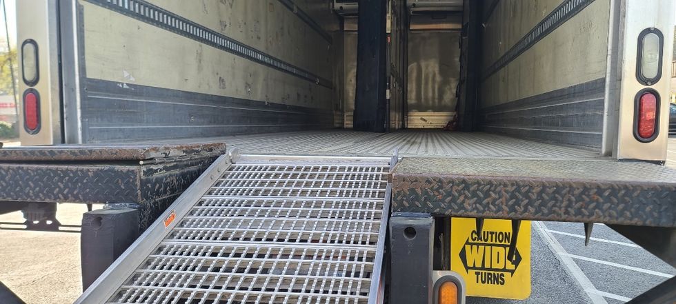 Refrigerated Truck-Light and Medium Duty Trucks-Freightliner-2018-Cascadia X11364S-Atlanta-GA-296,648\n\t\tmiles-$ 87,000 - Image 8