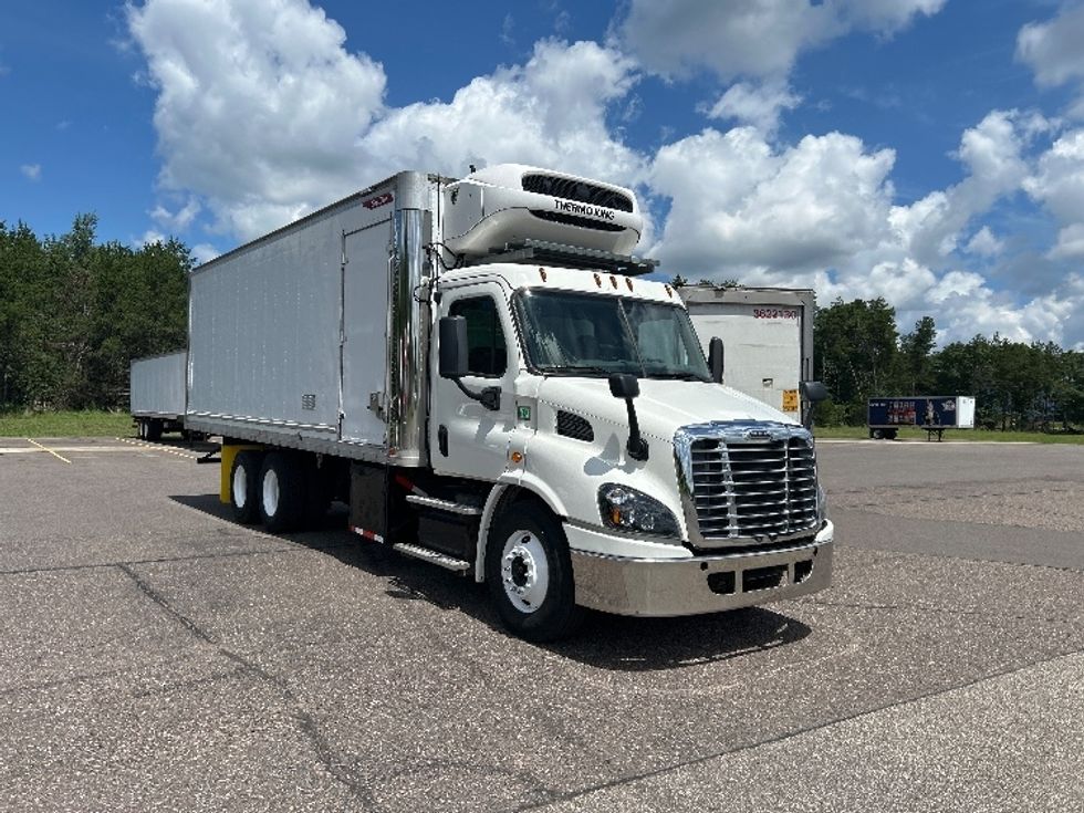 Refrigerated Truck-Light and Medium Duty Trucks-Freightliner-2018-Cascadia X11364S-Brooklyn Park-MN-515,581\n\t\tmiles-$ 73,500 - Image 1