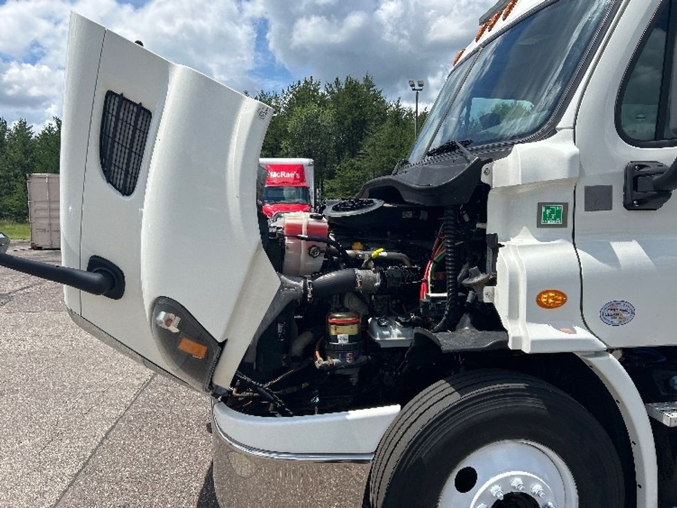 Refrigerated Truck-Light and Medium Duty Trucks-Freightliner-2018-Cascadia X11364S-Brooklyn Park-MN-515,581\n\t\tmiles-$ 73,500 - Image 23