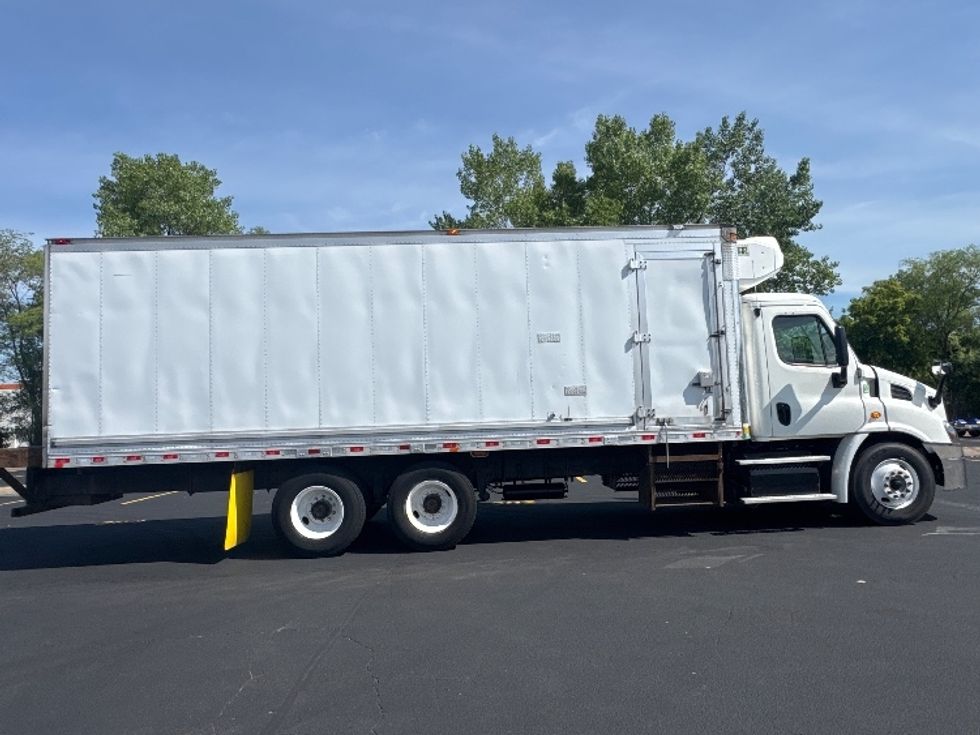 Refrigerated Truck-Light and Medium Duty Trucks-Freightliner-2018-Cascadia X11364S-Brooklyn Park-MN-535,782\n\t\tmiles-$ 72,250 - Image 14