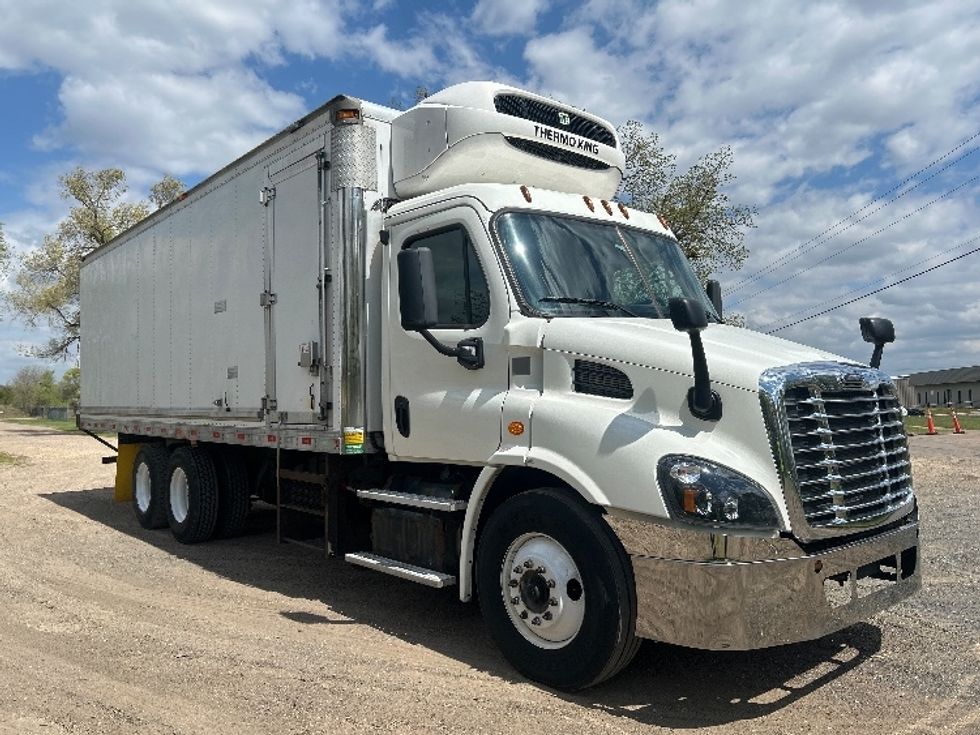 Refrigerated Truck-Light and Medium Duty Trucks-Freightliner-2018-Cascadia X11364S-Eau Claire-WI-513,933\n\t\tmiles-$ 71,750 - Image 1