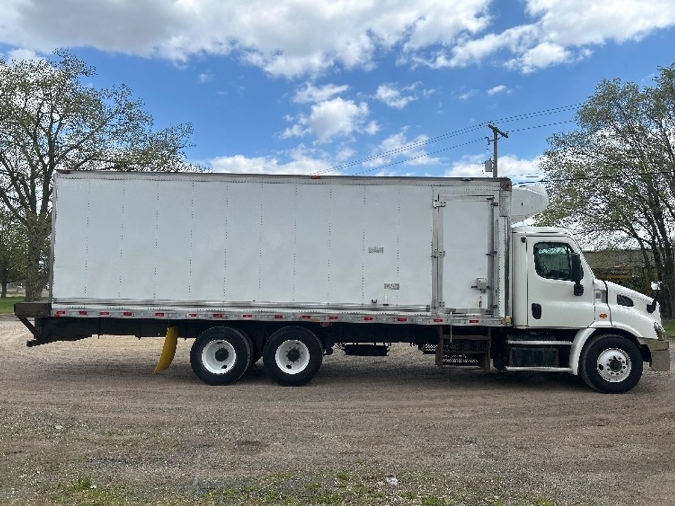 Refrigerated Truck-Light and Medium Duty Trucks-Freightliner-2018-Cascadia X11364S-Eau Claire-WI-513,933\n\t\tmiles-$ 71,750 - Image 15