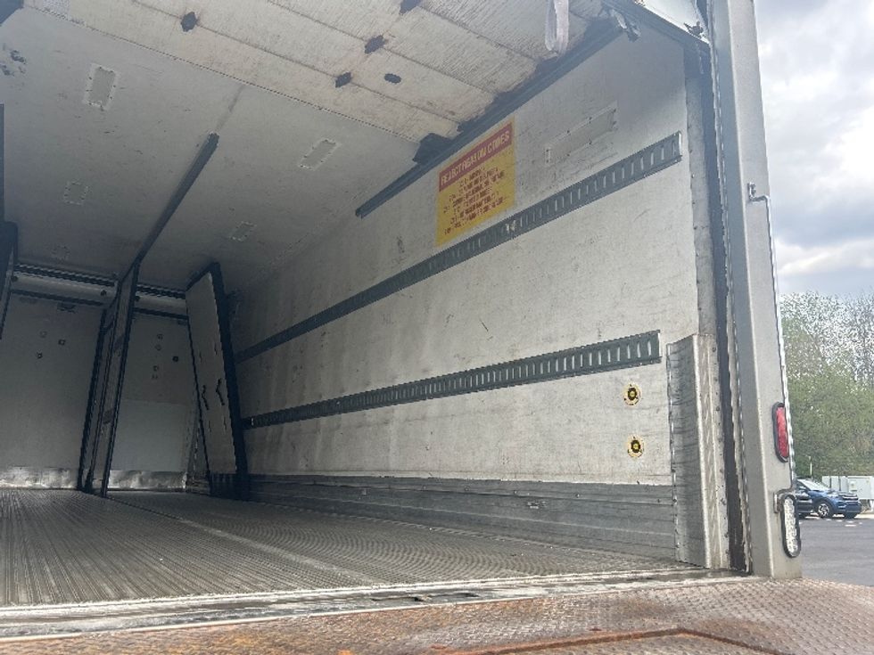Refrigerated Truck-Light and Medium Duty Trucks-Freightliner-2018-Cascadia X11364S-Indianapolis-IN-393,657\n\t\tmiles-$ 78,000 - Image 11