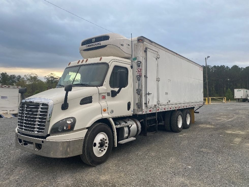 Refrigerated Truck-Light and Medium Duty Trucks-Freightliner-2018-Cascadia X11364S-Resaca-GA-285,763\n\t\tmiles-$ 87,000 - Image 3