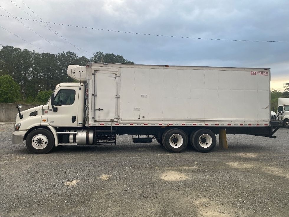 Refrigerated Truck-Light and Medium Duty Trucks-Freightliner-2018-Cascadia X11364S-Resaca-GA-285,763\n\t\tmiles-$ 87,000 - Image 4