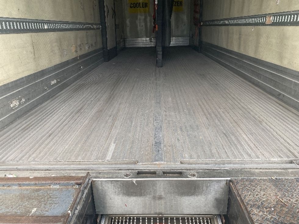 Refrigerated Truck-Light and Medium Duty Trucks-Freightliner-2018-Cascadia X11364S-Resaca-GA-285,763\n\t\tmiles-$ 87,000 - Image 10