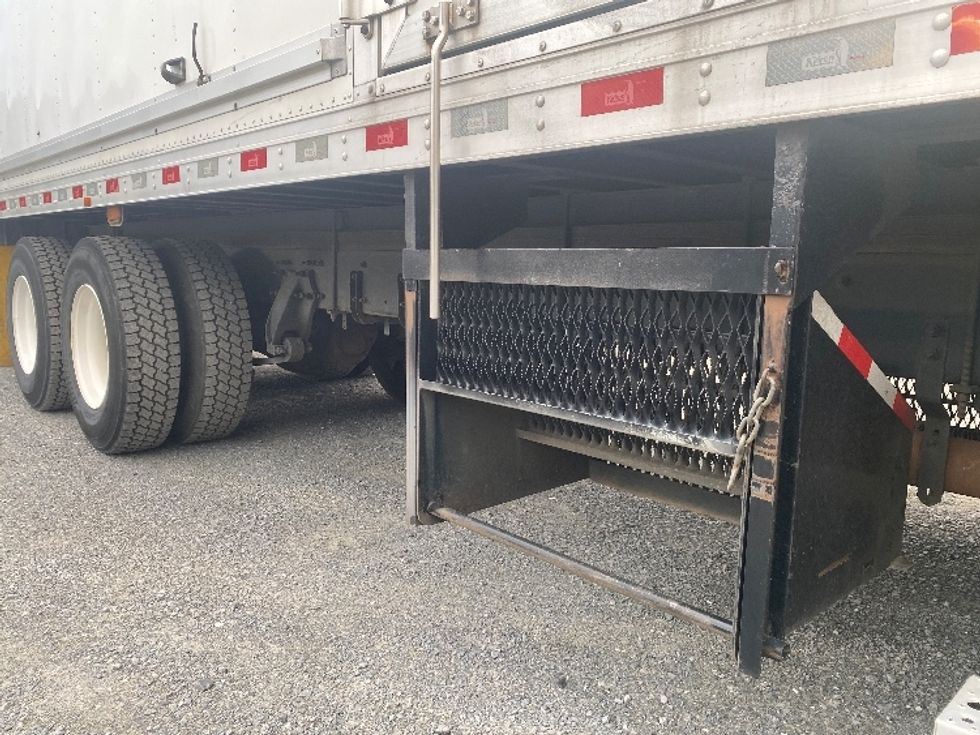 Refrigerated Truck-Light and Medium Duty Trucks-Freightliner-2018-Cascadia X11364S-Resaca-GA-285,763\n\t\tmiles-$ 87,000 - Image 14