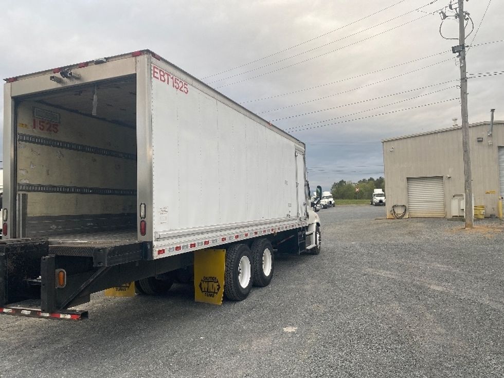 Refrigerated Truck-Light and Medium Duty Trucks-Freightliner-2018-Cascadia X11364S-Resaca-GA-285,763\n\t\tmiles-$ 87,000 - Image 13