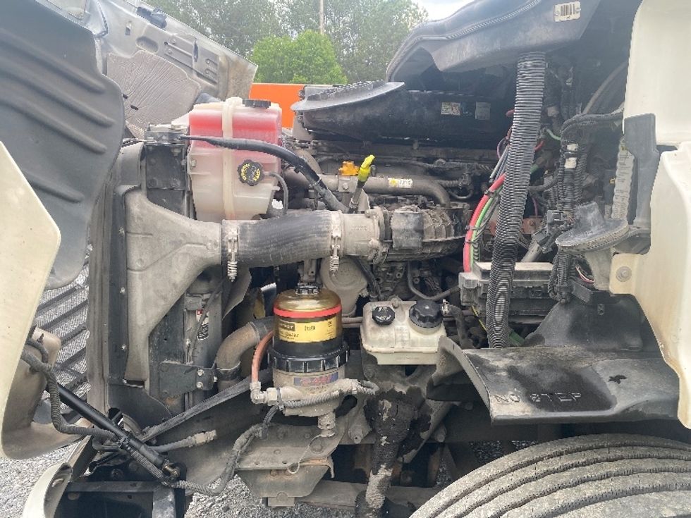 Refrigerated Truck-Light and Medium Duty Trucks-Freightliner-2018-Cascadia X11364S-Resaca-GA-285,763\n\t\tmiles-$ 87,000 - Image 23