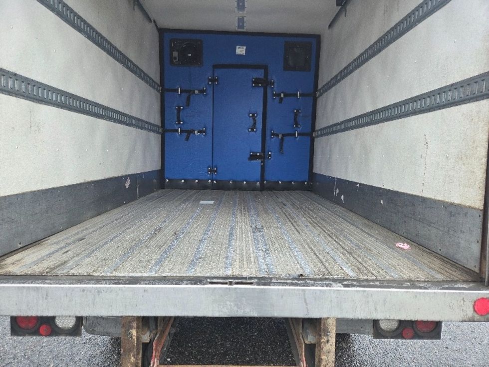 Refrigerated Truck-Light and Medium Duty Trucks-Freightliner-2018-M2-Abbotsford-BC-249,060\n\t\tkm-$ 59,750 - Image 10