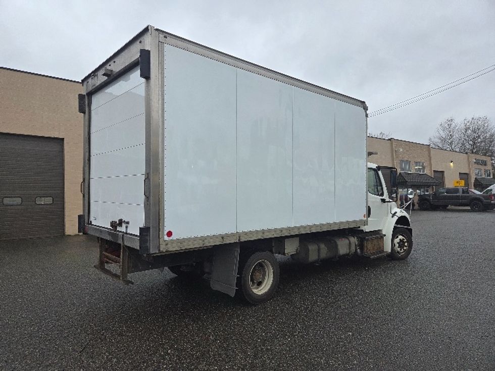 Refrigerated Truck-Light and Medium Duty Trucks-Freightliner-2018-M2-Abbotsford-BC-249,060\n\t\tkm-$ 59,750 - Image 13