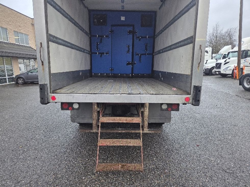 Refrigerated Truck-Light and Medium Duty Trucks-Freightliner-2018-M2-Abbotsford-BC-249,060\n\t\tkm-$ 59,750 - Image 9