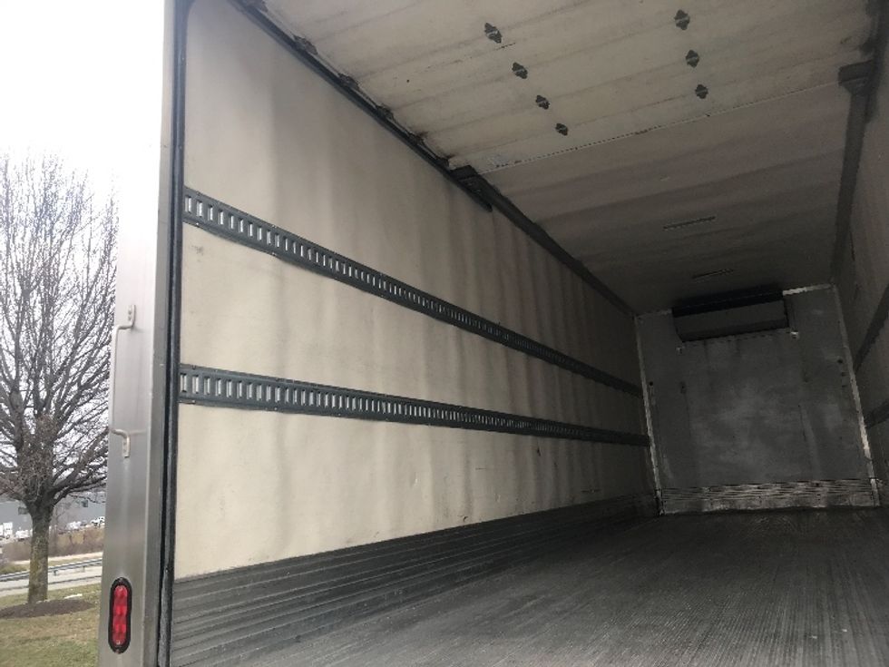 Refrigerated Truck-Light and Medium Duty Trucks-Freightliner-2018-M2-Akron-OH-213,126\n\t\tmiles-$ 43,000 - Image 11