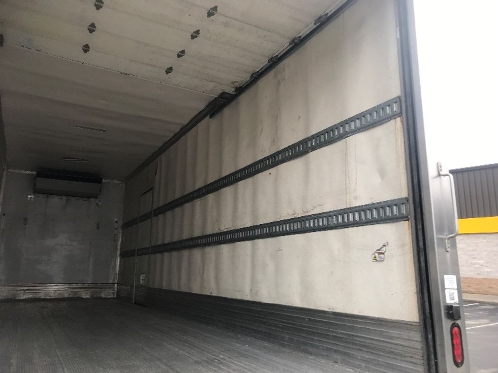 Refrigerated Truck-Light and Medium Duty Trucks-Freightliner-2018-M2-Akron-OH-213,126\n\t\tmiles-$ 43,000 - Image 12