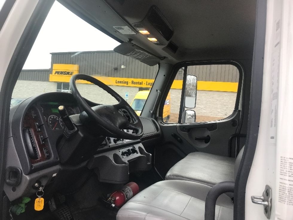 Refrigerated Truck-Light and Medium Duty Trucks-Freightliner-2018-M2-Akron-OH-213,126\n\t\tmiles-$ 43,000 - Image 17