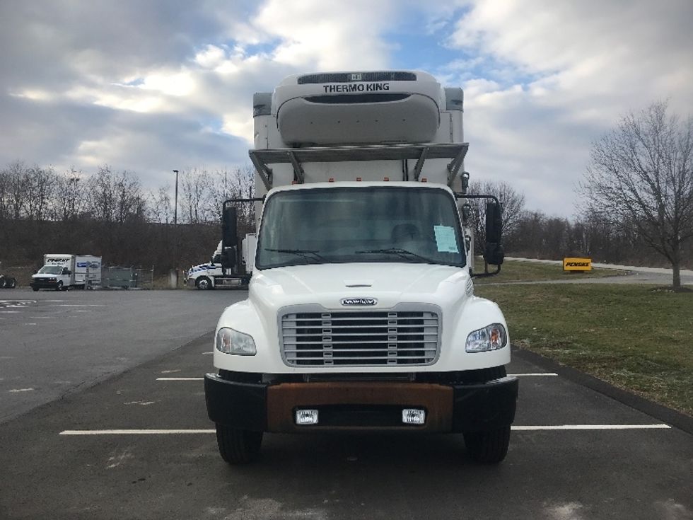 Refrigerated Truck-Light and Medium Duty Trucks-Freightliner-2018-M2-Akron-OH-213,126\n\t\tmiles-$ 43,000 - Image 2
