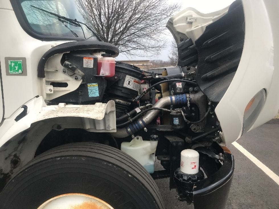 Refrigerated Truck-Light and Medium Duty Trucks-Freightliner-2018-M2-Akron-OH-213,126\n\t\tmiles-$ 43,000 - Image 23