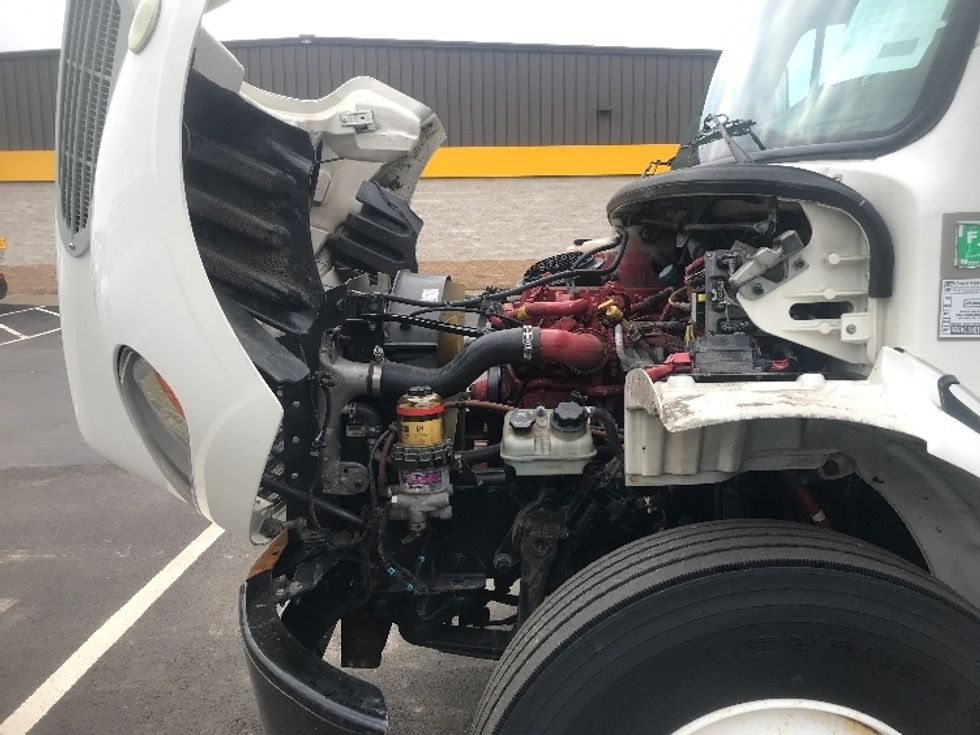 Refrigerated Truck-Light and Medium Duty Trucks-Freightliner-2018-M2-Akron-OH-213,126\n\t\tmiles-$ 43,000 - Image 24