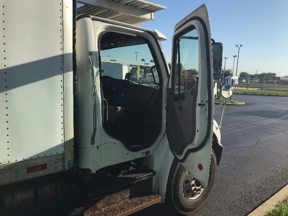 Refrigerated Truck-Light and Medium Duty Trucks-Freightliner-2018-M2-Allentown-PA-132,089\n\t\tmiles-$ 42,000 - Image 20