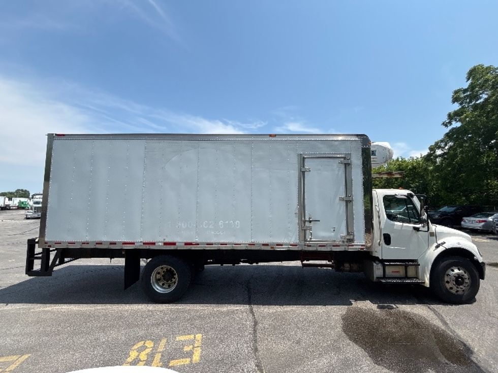 Refrigerated Truck-Light and Medium Duty Trucks-Freightliner-2018-M2-Brook Park-OH-254,390\n\t\tmiles-$ 41,250 - Image 14