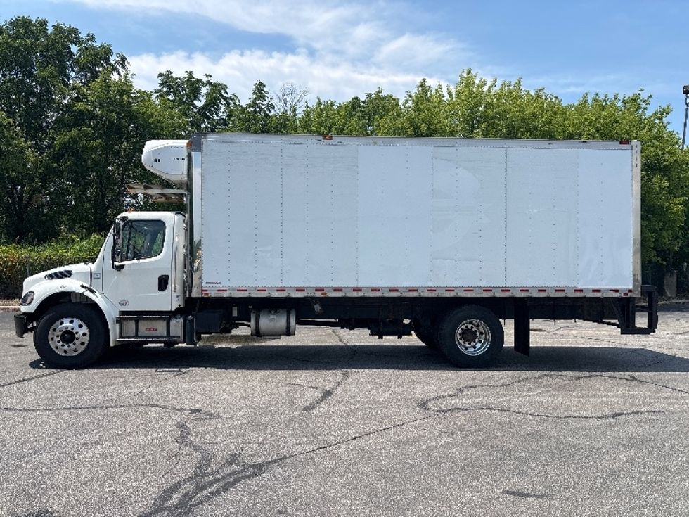 Refrigerated Truck-Light and Medium Duty Trucks-Freightliner-2018-M2-Brook Park-OH-254,390\n\t\tmiles-$ 41,250 - Image 4