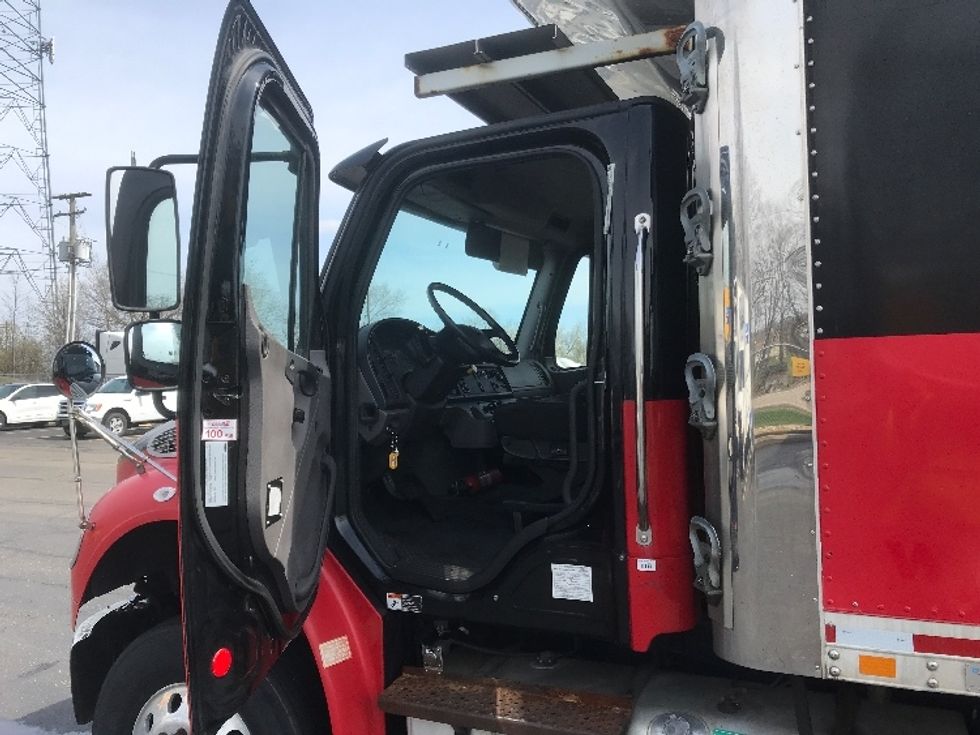 Refrigerated Truck-Light and Medium Duty Trucks-Freightliner-2018-M2-Canton-OH-260,587\n\t\tmiles-$ 37,750 - Image 15