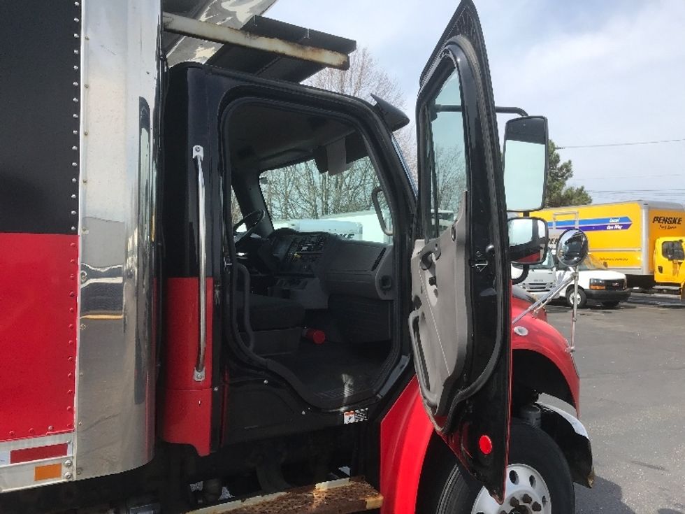 Refrigerated Truck-Light and Medium Duty Trucks-Freightliner-2018-M2-Canton-OH-260,587\n\t\tmiles-$ 37,750 - Image 19