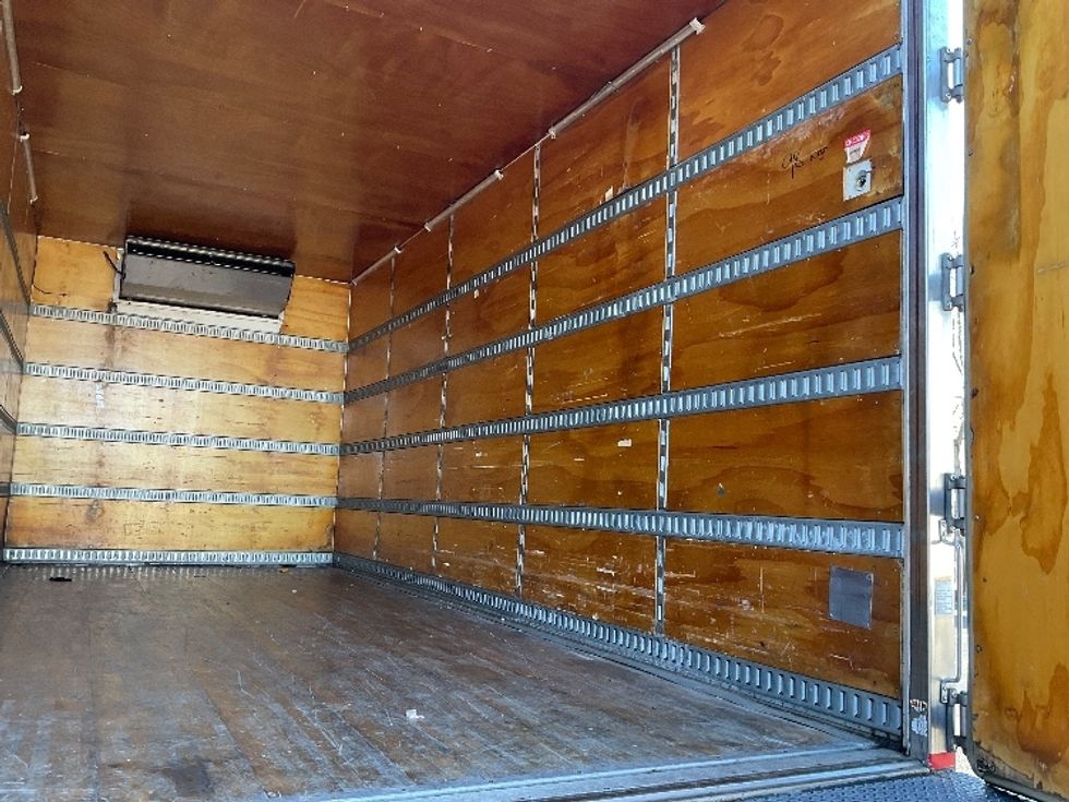 Refrigerated Truck-Light and Medium Duty Trucks-Freightliner-2018-M2-Capitol Heights-MD-107,222\n\t\tmiles-$ 50,750 - Image 12