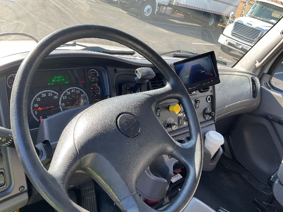 Refrigerated Truck-Light and Medium Duty Trucks-Freightliner-2018-M2-Capitol Heights-MD-107,222\n\t\tmiles-$ 50,750 - Image 18