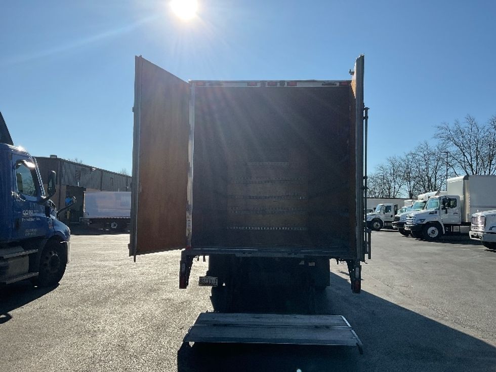 Refrigerated Truck-Light and Medium Duty Trucks-Freightliner-2018-M2-Capitol Heights-MD-107,222\n\t\tmiles-$ 50,750 - Image 9