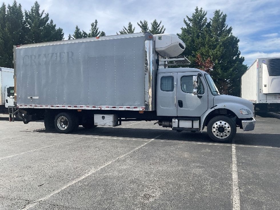 Refrigerated Truck-Light and Medium Duty Trucks-Freightliner-2018-M2-Capitol Heights-MD-259,330\n\t\tmiles-$ 37,250 - Image 15