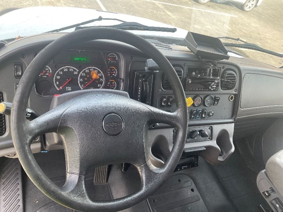 Refrigerated Truck-Light and Medium Duty Trucks-Freightliner-2018-M2-Capitol Heights-MD-259,330\n\t\tmiles-$ 37,250 - Image 18