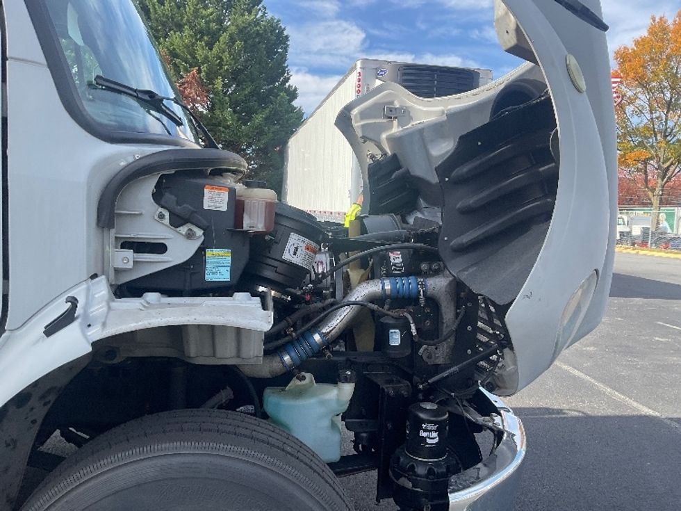 Refrigerated Truck-Light and Medium Duty Trucks-Freightliner-2018-M2-Capitol Heights-MD-259,330\n\t\tmiles-$ 37,250 - Image 23