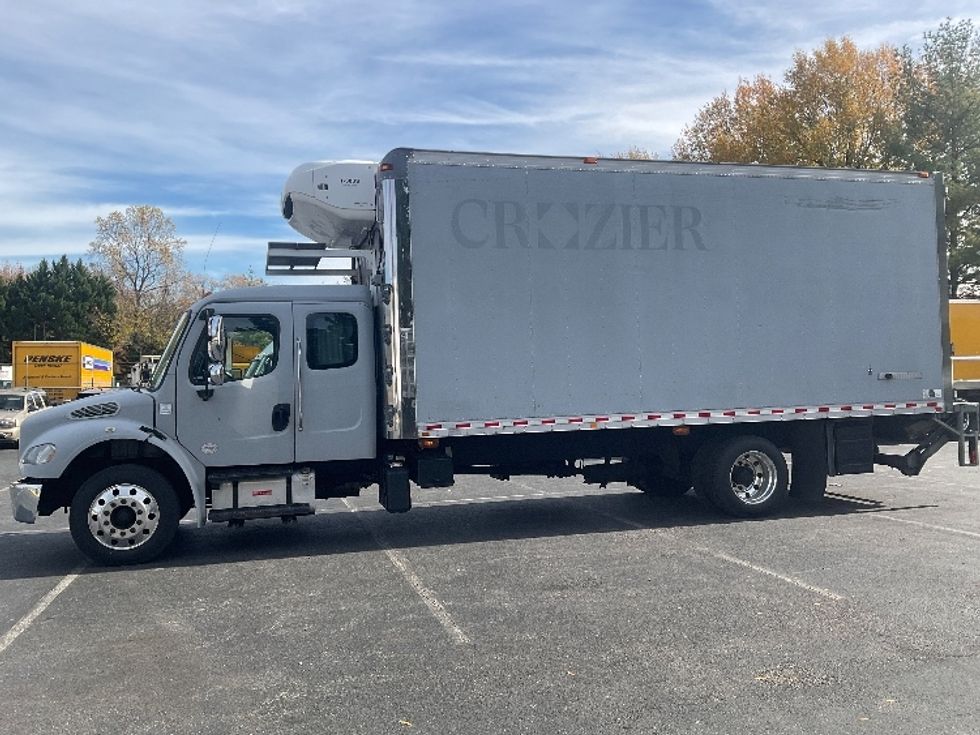 Refrigerated Truck-Light and Medium Duty Trucks-Freightliner-2018-M2-Capitol Heights-MD-259,330\n\t\tmiles-$ 37,250 - Image 4