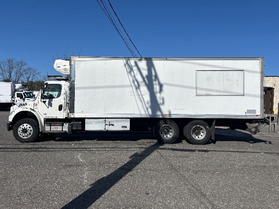 Refrigerated Truck-Light and Medium Duty Trucks-Freightliner-2018-M2-Central Islip-NY-164,322\n\t\tmiles-$ 54,250 - Image 4