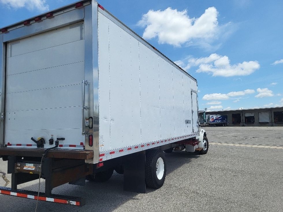 Refrigerated Truck-Light and Medium Duty Trucks-Freightliner-2018-M2-Cleveland-TN-398,629\n\t\tmiles-$ 21,500 - Image 13