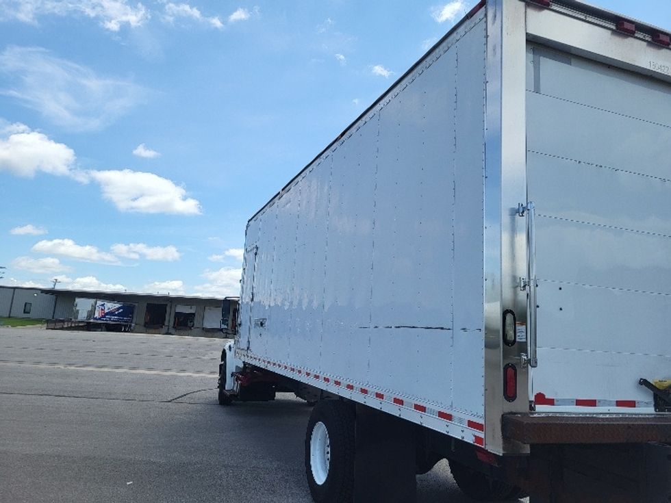 Refrigerated Truck-Light and Medium Duty Trucks-Freightliner-2018-M2-Cleveland-TN-398,629\n\t\tmiles-$ 21,500 - Image 6