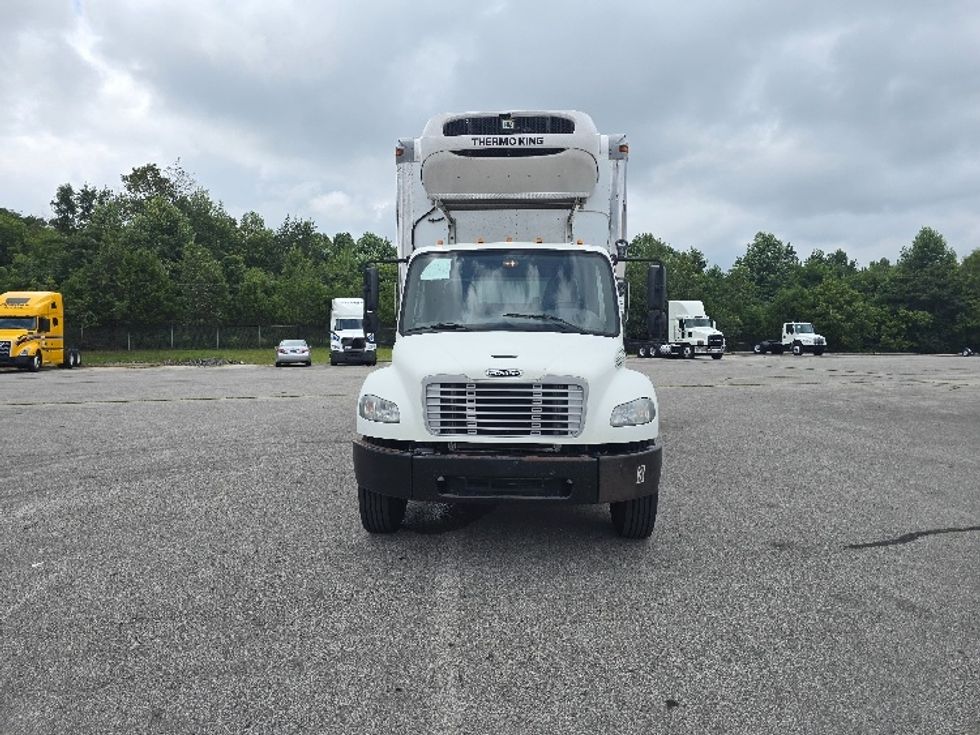 Refrigerated Truck-Light and Medium Duty Trucks-Freightliner-2018-M2-Cookeville-TN-414,318\n\t\tmiles-$ 21,250 - Image 2