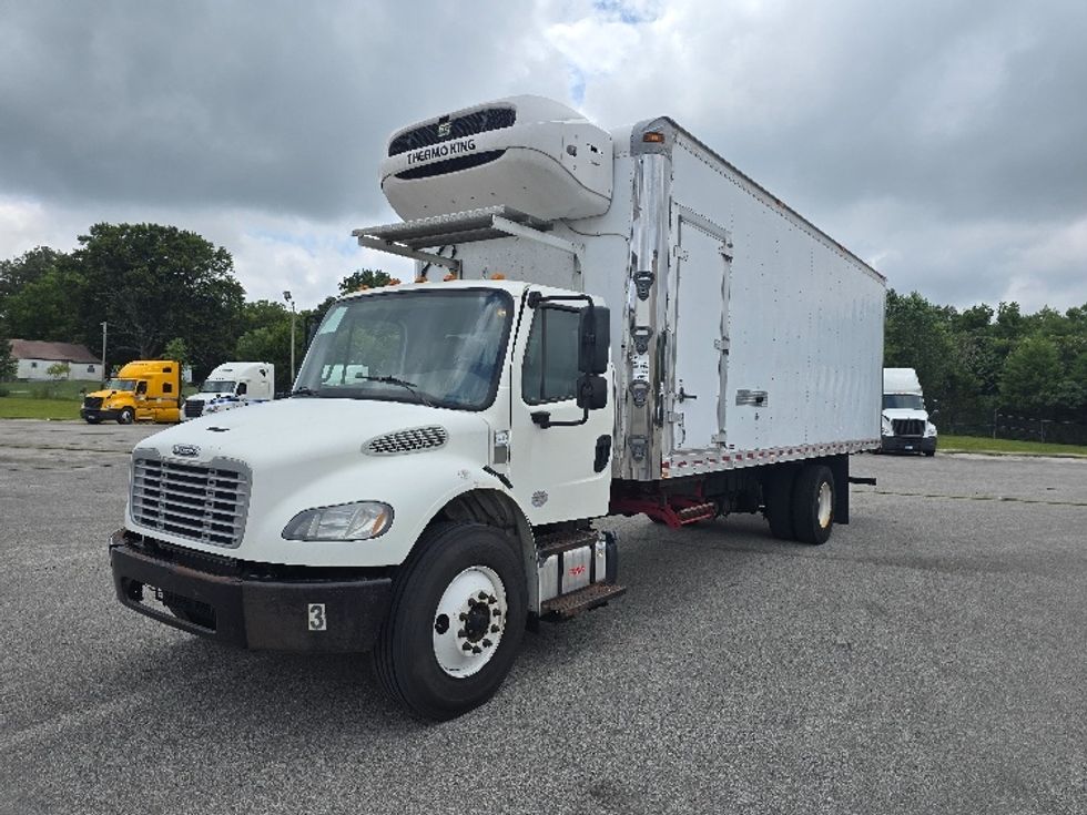 Refrigerated Truck-Light and Medium Duty Trucks-Freightliner-2018-M2-Cookeville-TN-414,318\n\t\tmiles-$ 21,250 - Image 3
