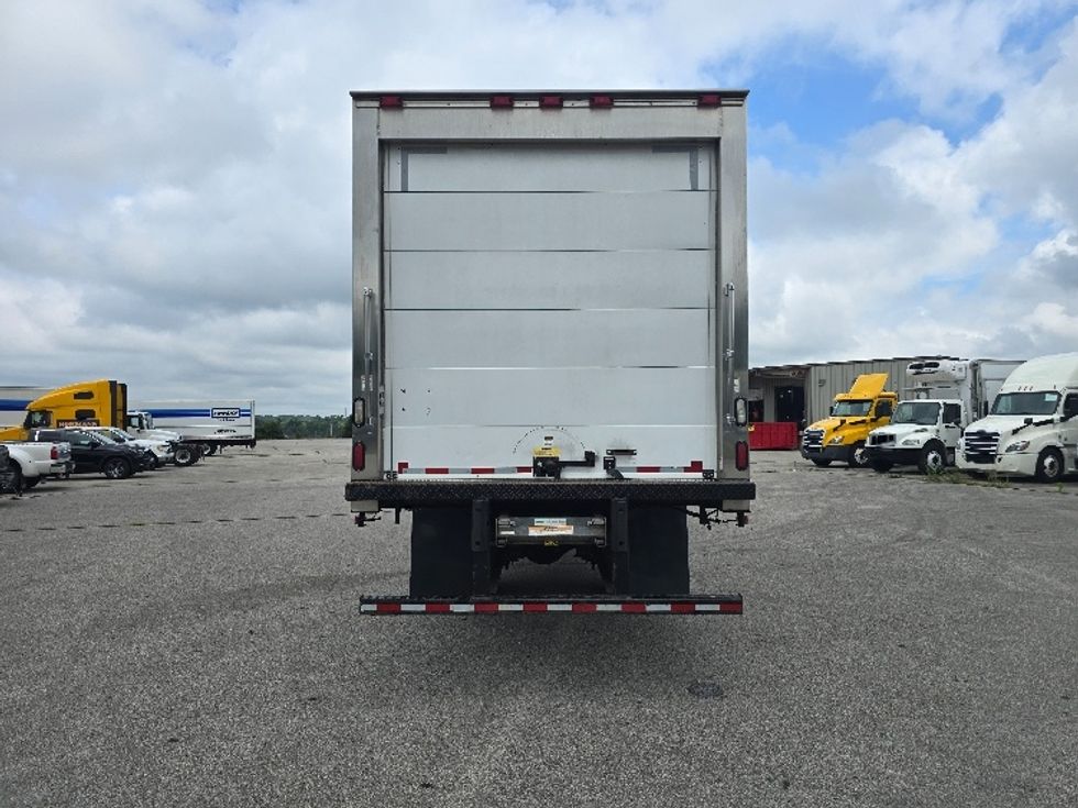 Refrigerated Truck-Light and Medium Duty Trucks-Freightliner-2018-M2-Cookeville-TN-414,318\n\t\tmiles-$ 21,250 - Image 7