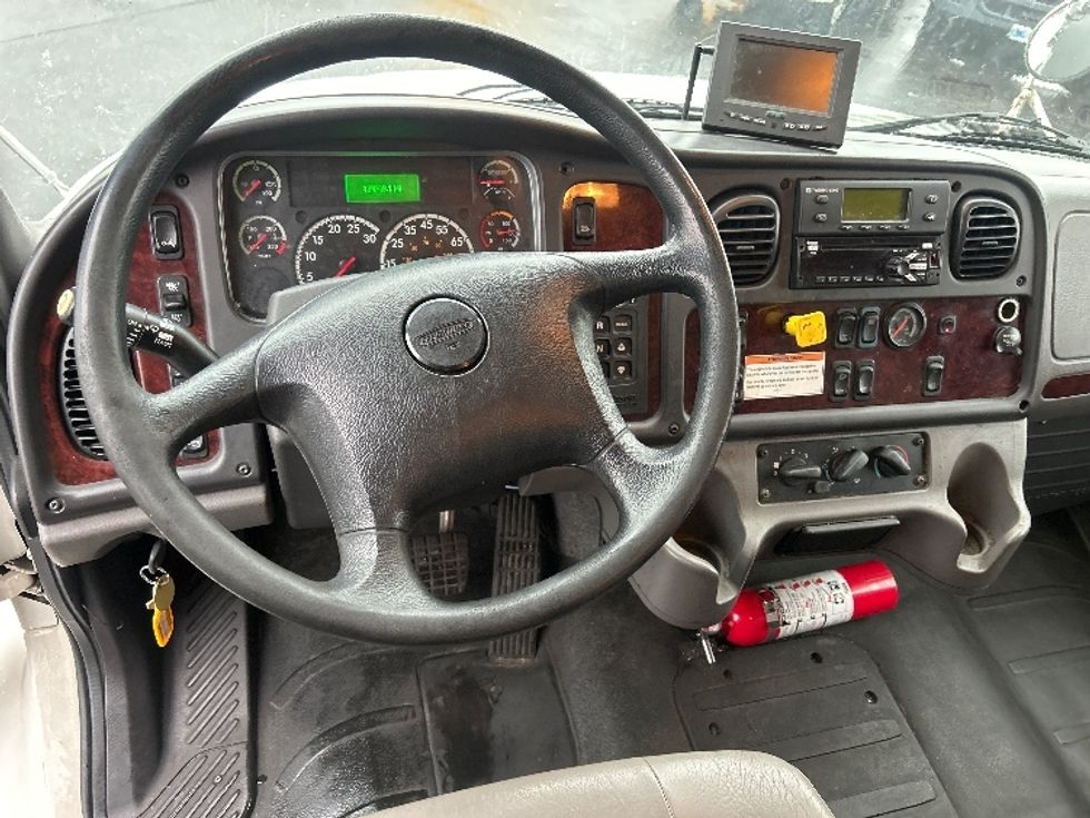 Refrigerated Truck-Light and Medium Duty Trucks-Freightliner-2018-M2-Dayton-NJ-133,768\n\t\tmiles-$ 58,250 - Image 18