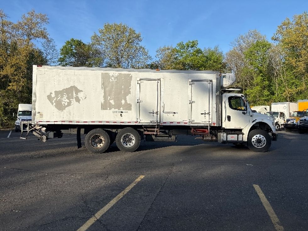 Refrigerated Truck-Light and Medium Duty Trucks-Freightliner-2018-M2-Dayton-NJ-238,795\n\t\tmiles-$ 57,250 - Image 15