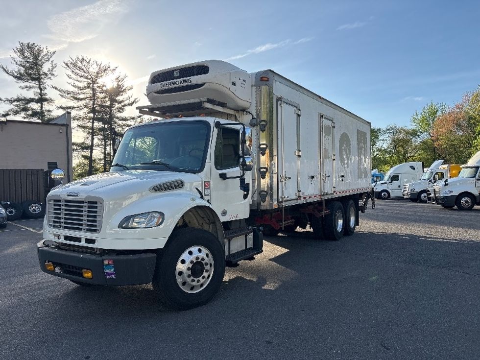 Refrigerated Truck-Light and Medium Duty Trucks-Freightliner-2018-M2-Dayton-NJ-238,795\n\t\tmiles-$ 57,250 - Image 3