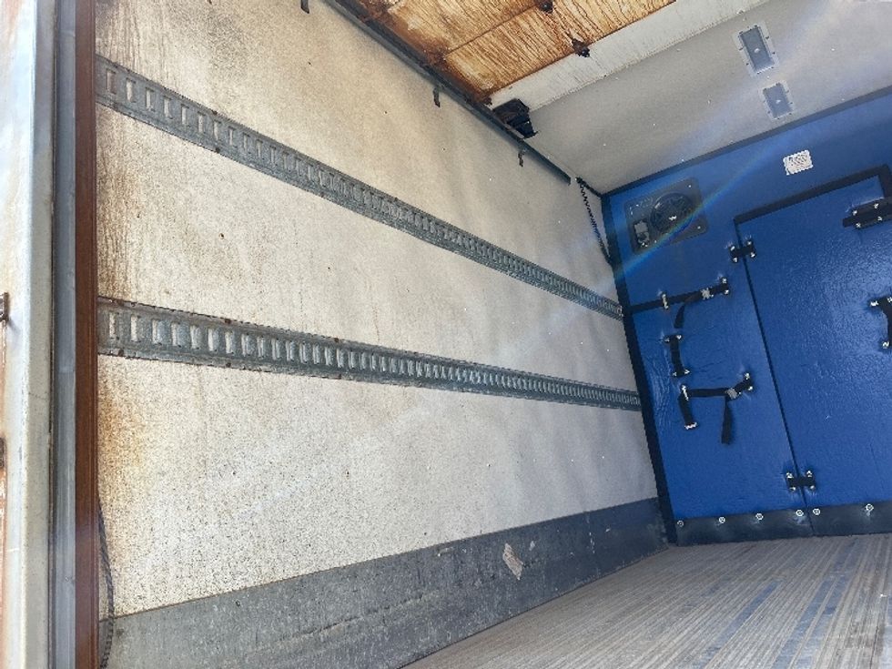 Refrigerated Truck-Light and Medium Duty Trucks-Freightliner-2018-M2-Delta-BC-314,980\n\t\tkm-$ 56,500 - Image 10