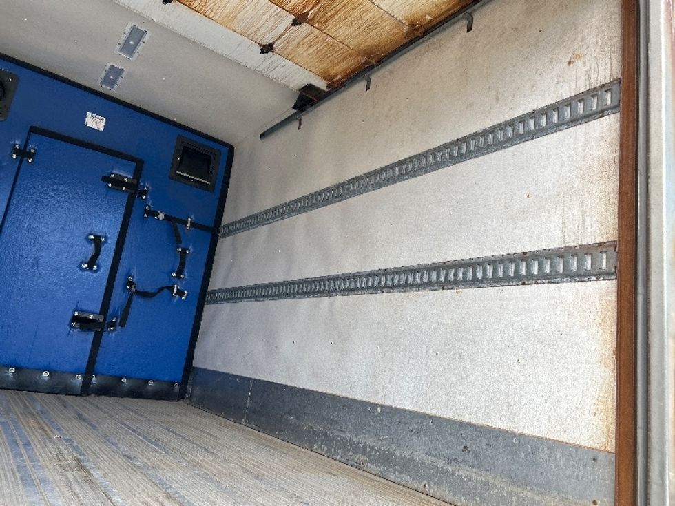 Refrigerated Truck-Light and Medium Duty Trucks-Freightliner-2018-M2-Delta-BC-314,980\n\t\tkm-$ 56,500 - Image 11