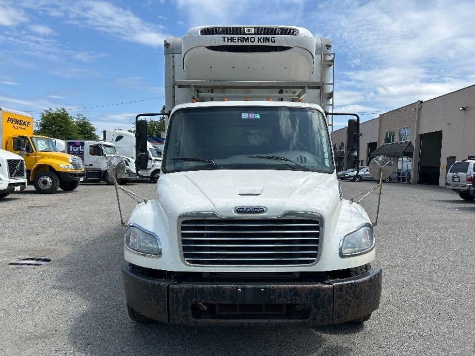 Refrigerated Truck-Light and Medium Duty Trucks-Freightliner-2018-M2-Delta-BC-314,980\n\t\tkm-$ 56,500 - Image 2