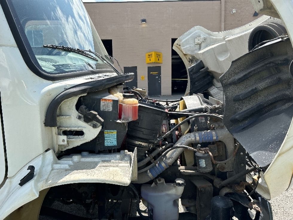 Refrigerated Truck-Light and Medium Duty Trucks-Freightliner-2018-M2-Delta-BC-314,980\n\t\tkm-$ 56,500 - Image 22