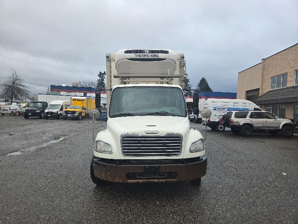 Refrigerated Truck-Light and Medium Duty Trucks-Freightliner-2018-M2-Delta-BC-481,844\n\t\tkm-$ 35,250 - Image 2